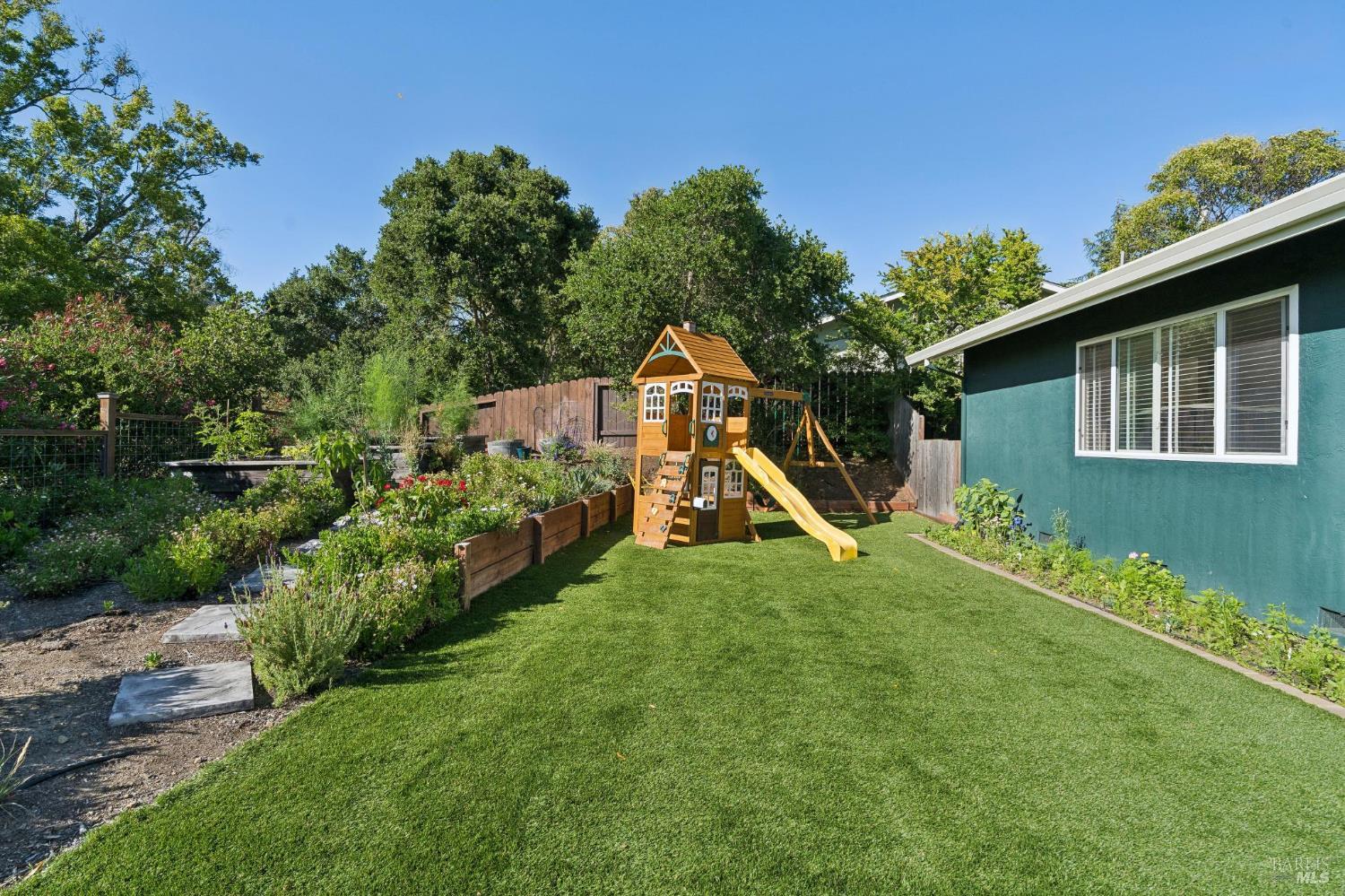 80 Upper Oak Drive