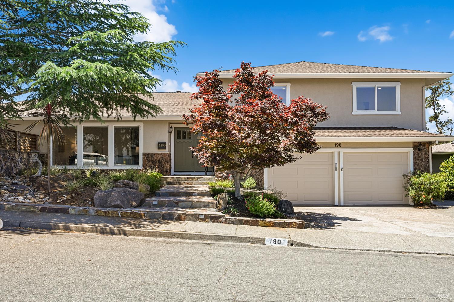 190 Drakewood Place