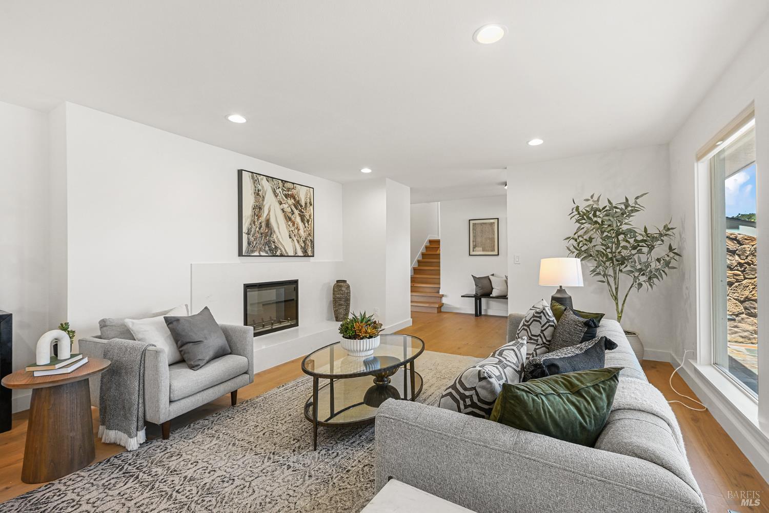 190 Drakewood Place