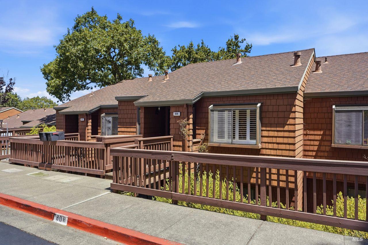 808 Arlene Way