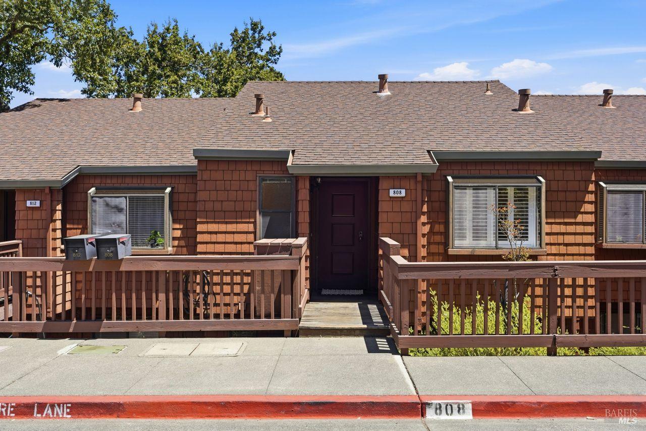 808 Arlene Way