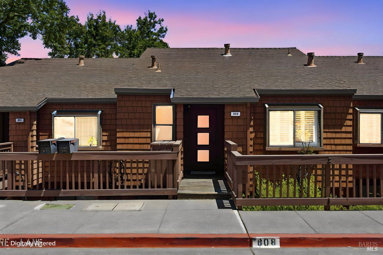 808 Arlene Way