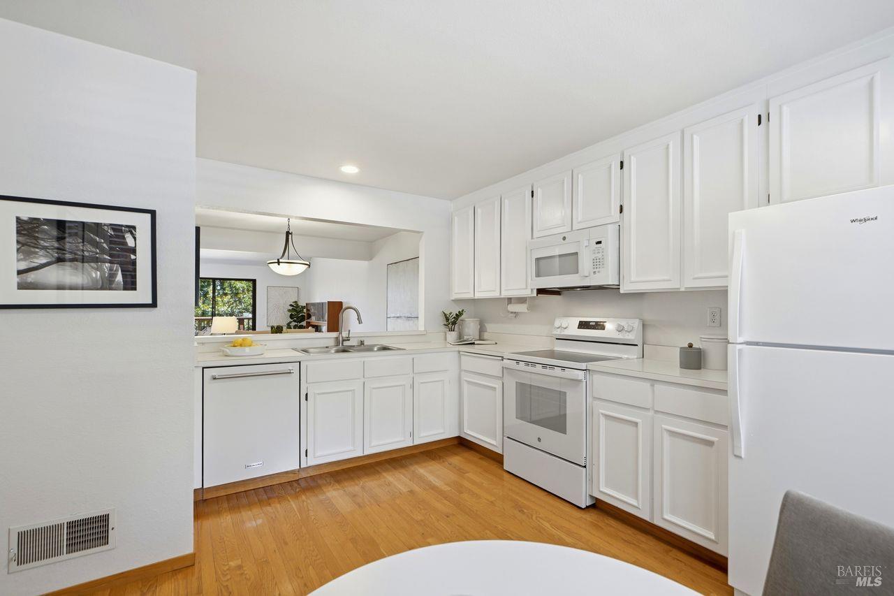 808 Arlene Way
