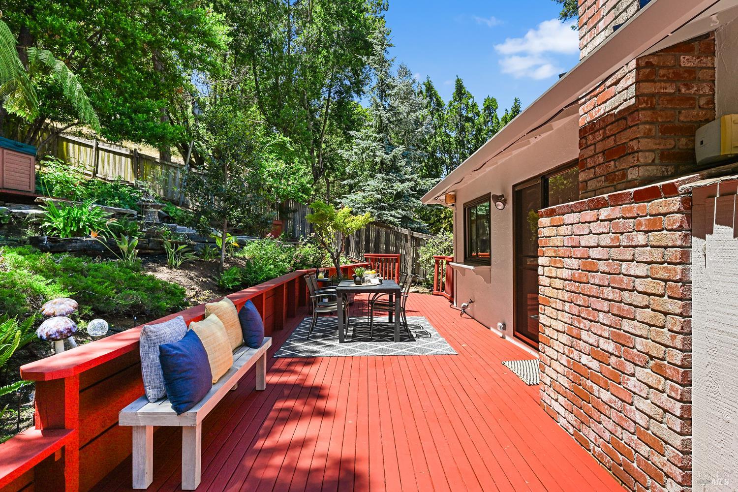 501 Willow Court