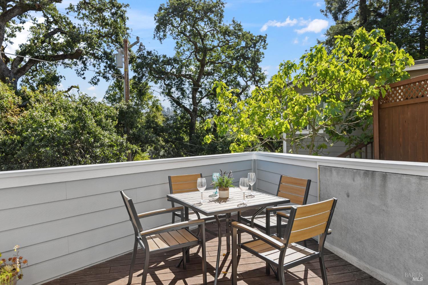 15 Acacia Road