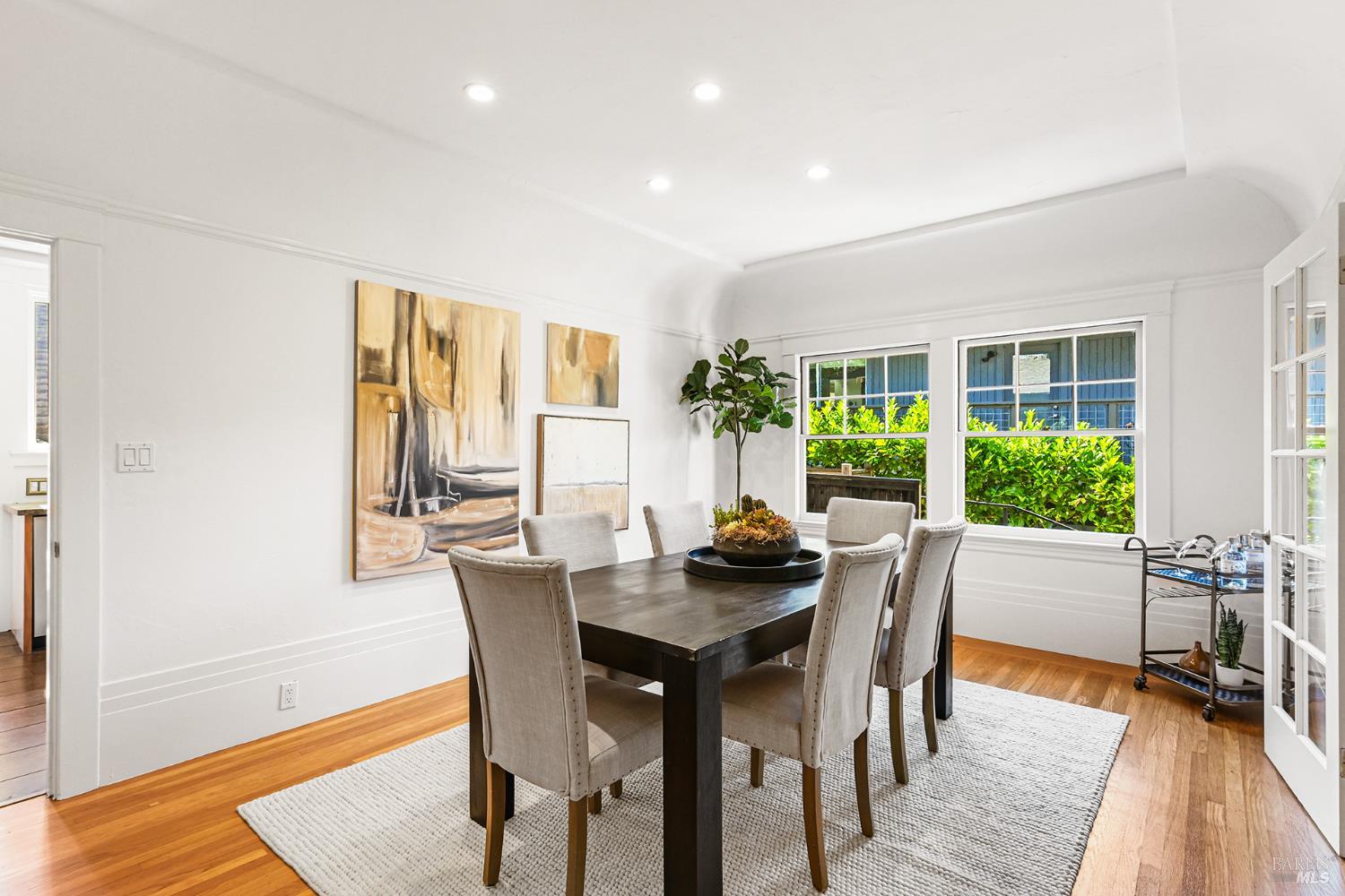 41 Sunnyside Avenue