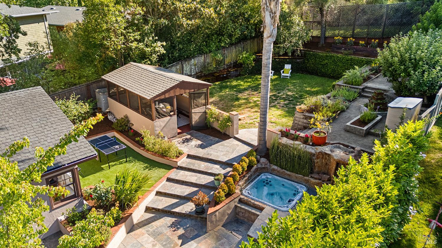 41 Sunnyside Avenue
