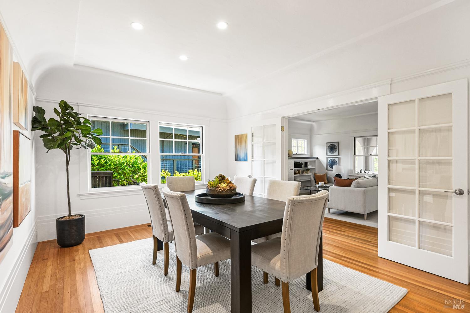 41 Sunnyside Avenue