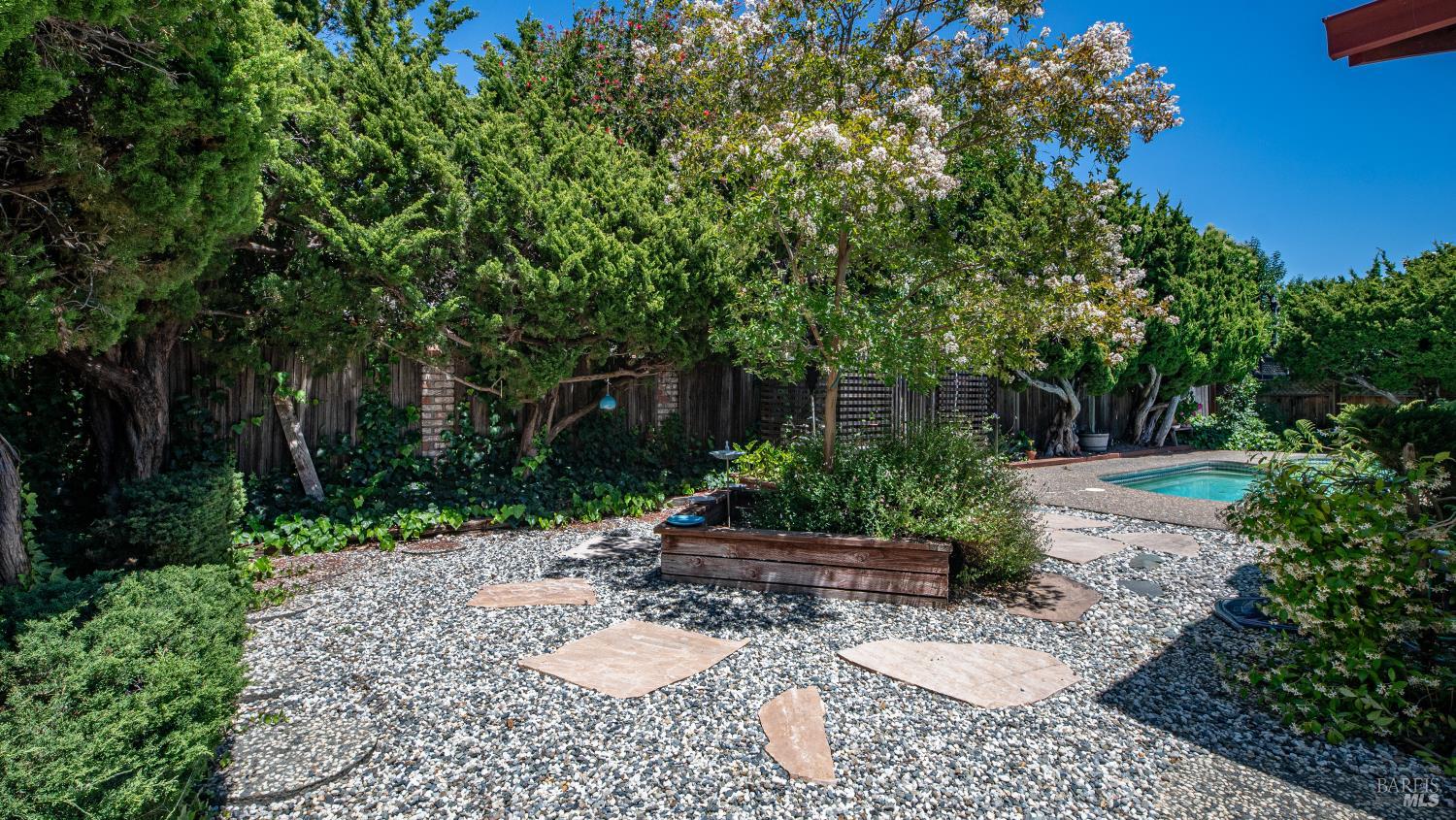 165 San Luis Way