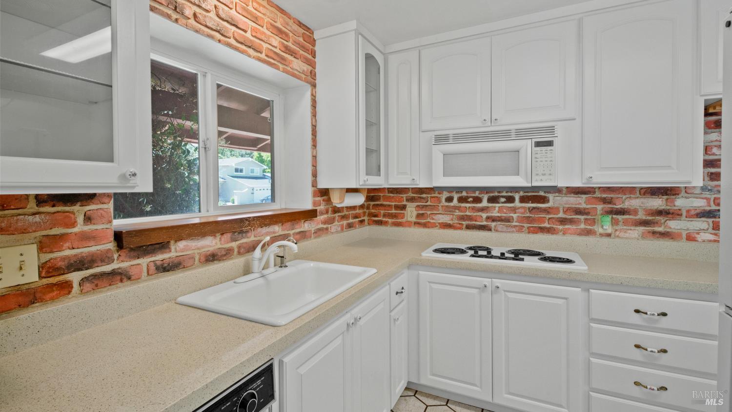 165 San Luis Way