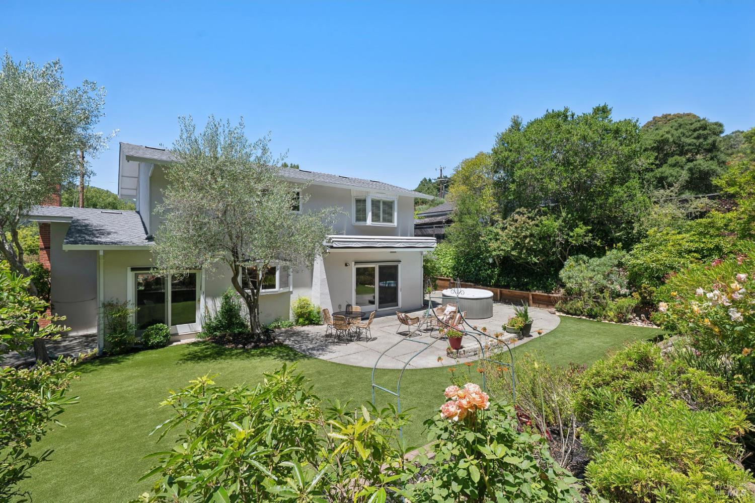 28 Castlewood Drive