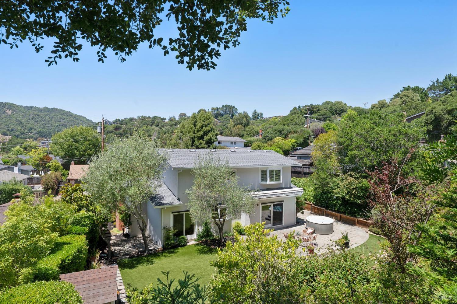 28 Castlewood Drive