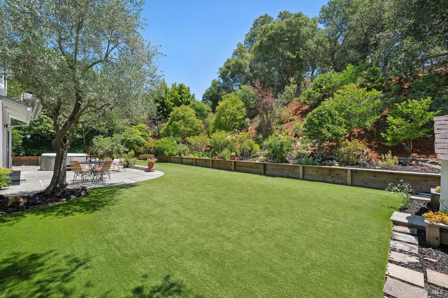 28 Castlewood Drive