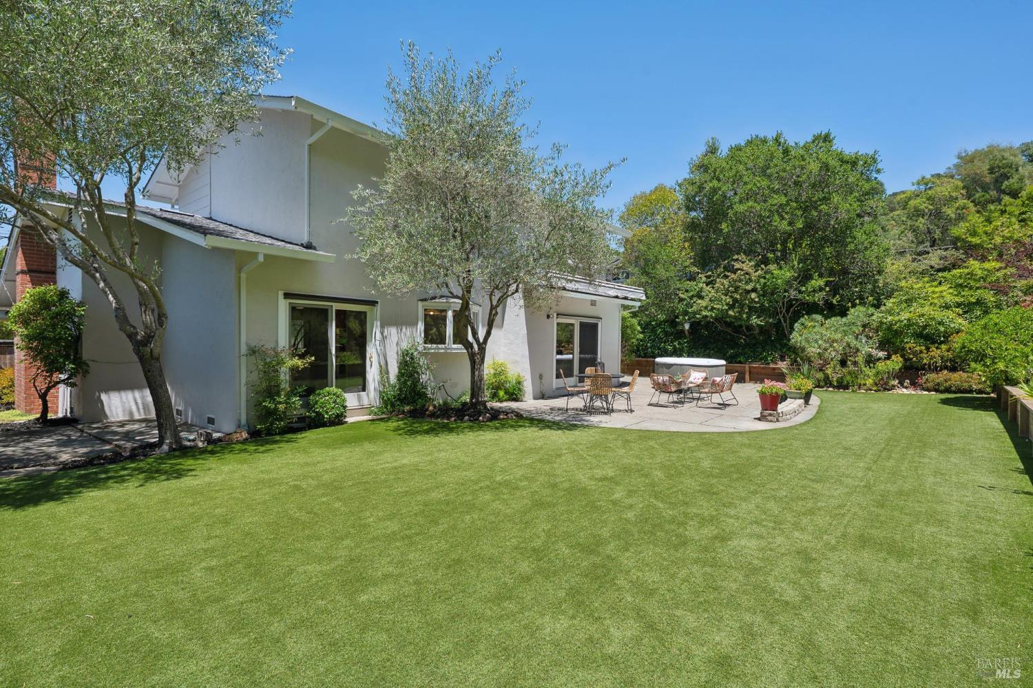 28 Castlewood Drive