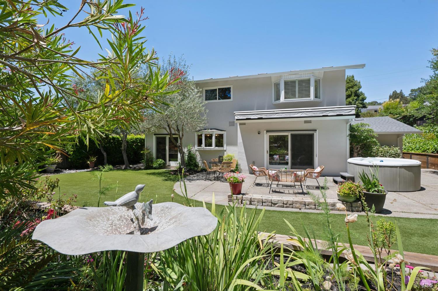 28 Castlewood Drive