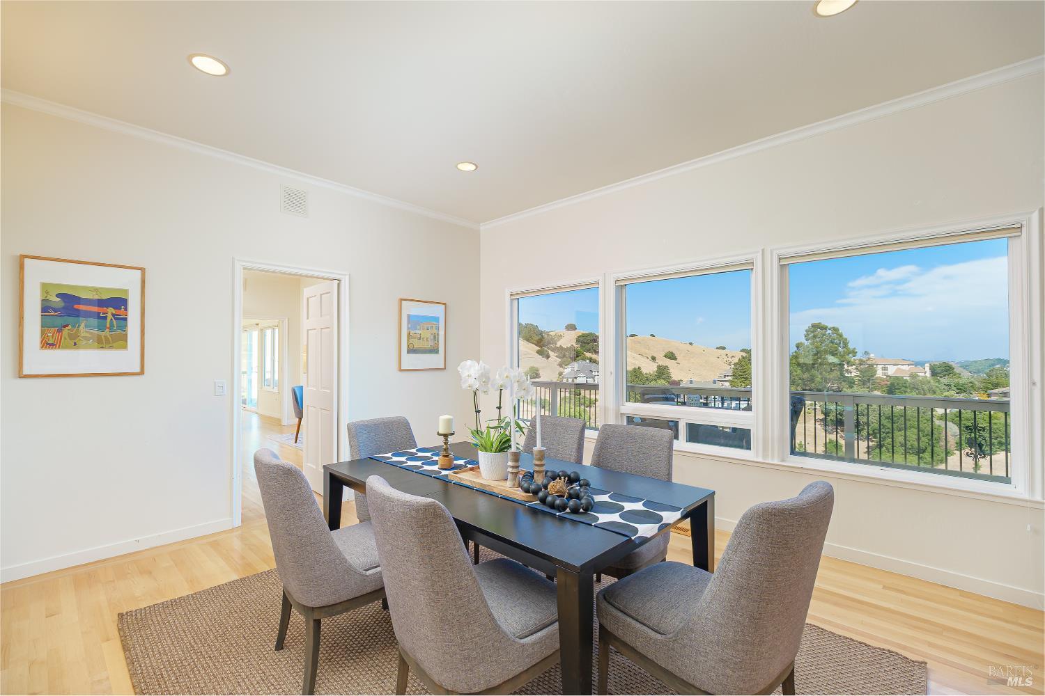 15 Ravine Way