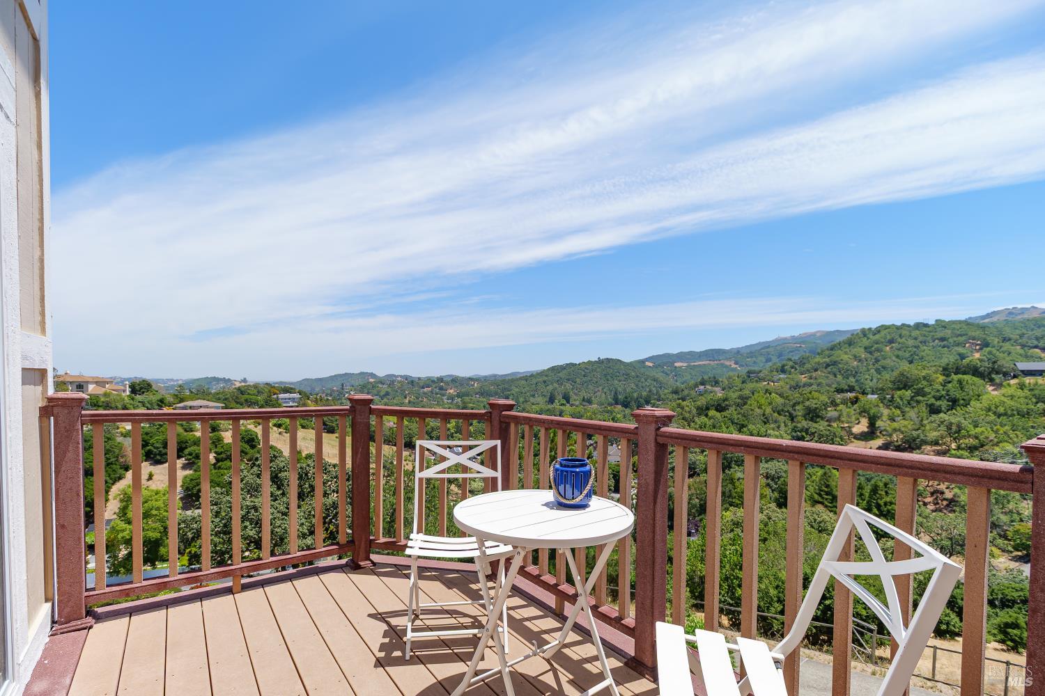 15 Ravine Way
