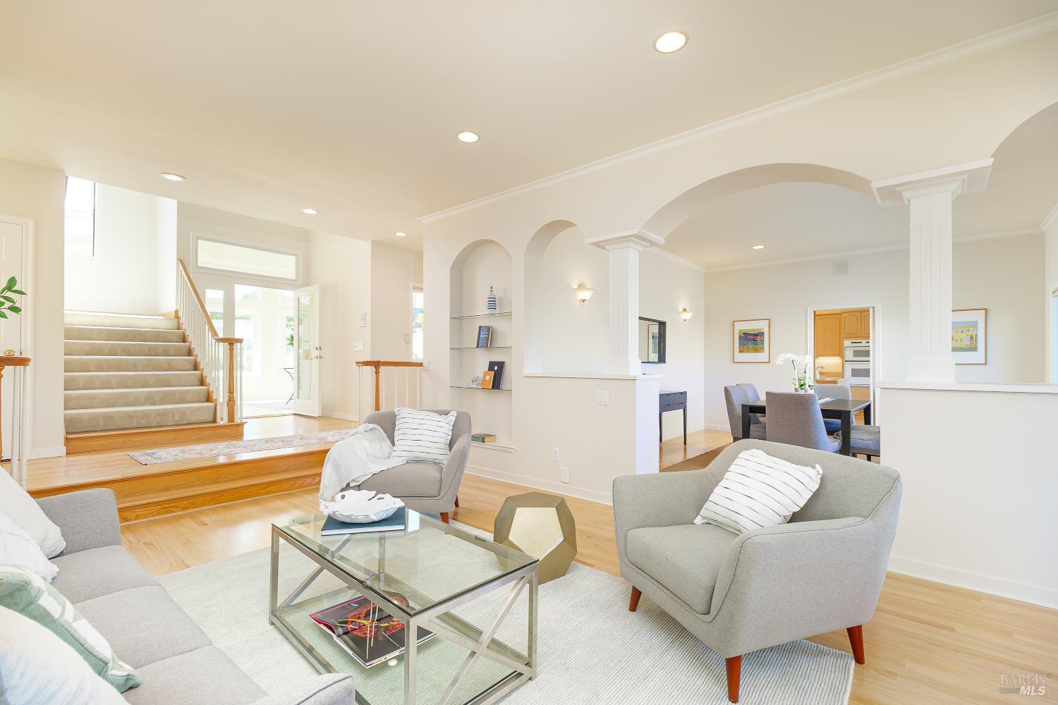 15 Ravine Way