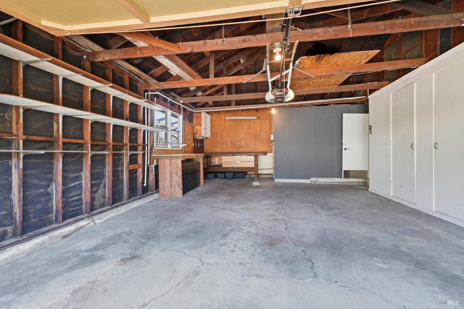 686 Hawthorne Drive