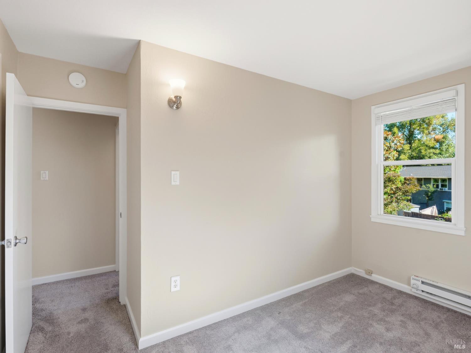 20 Livingston Court