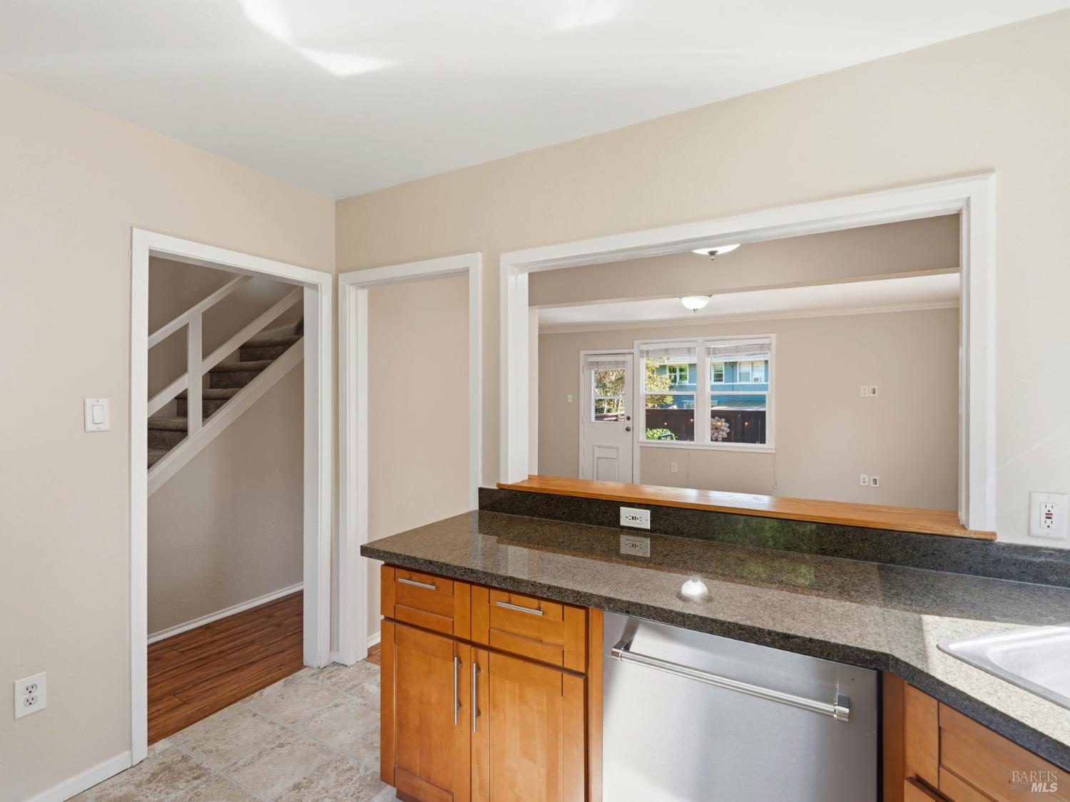 20 Livingston Court