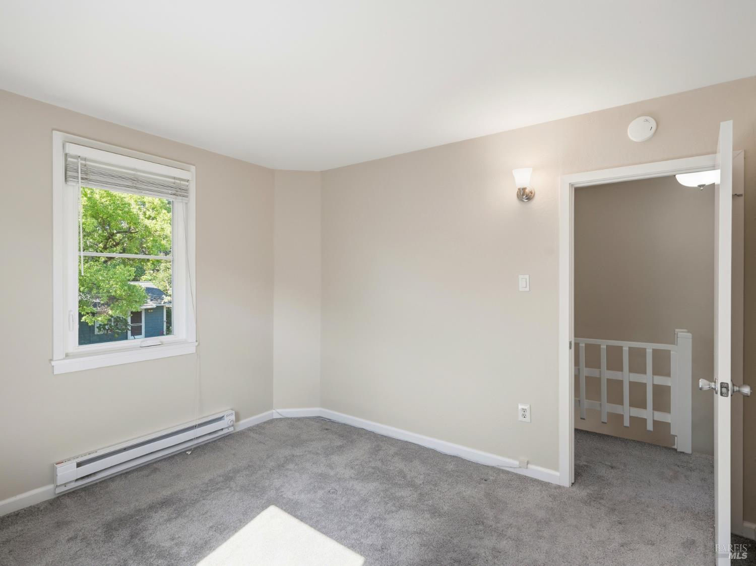 20 Livingston Court