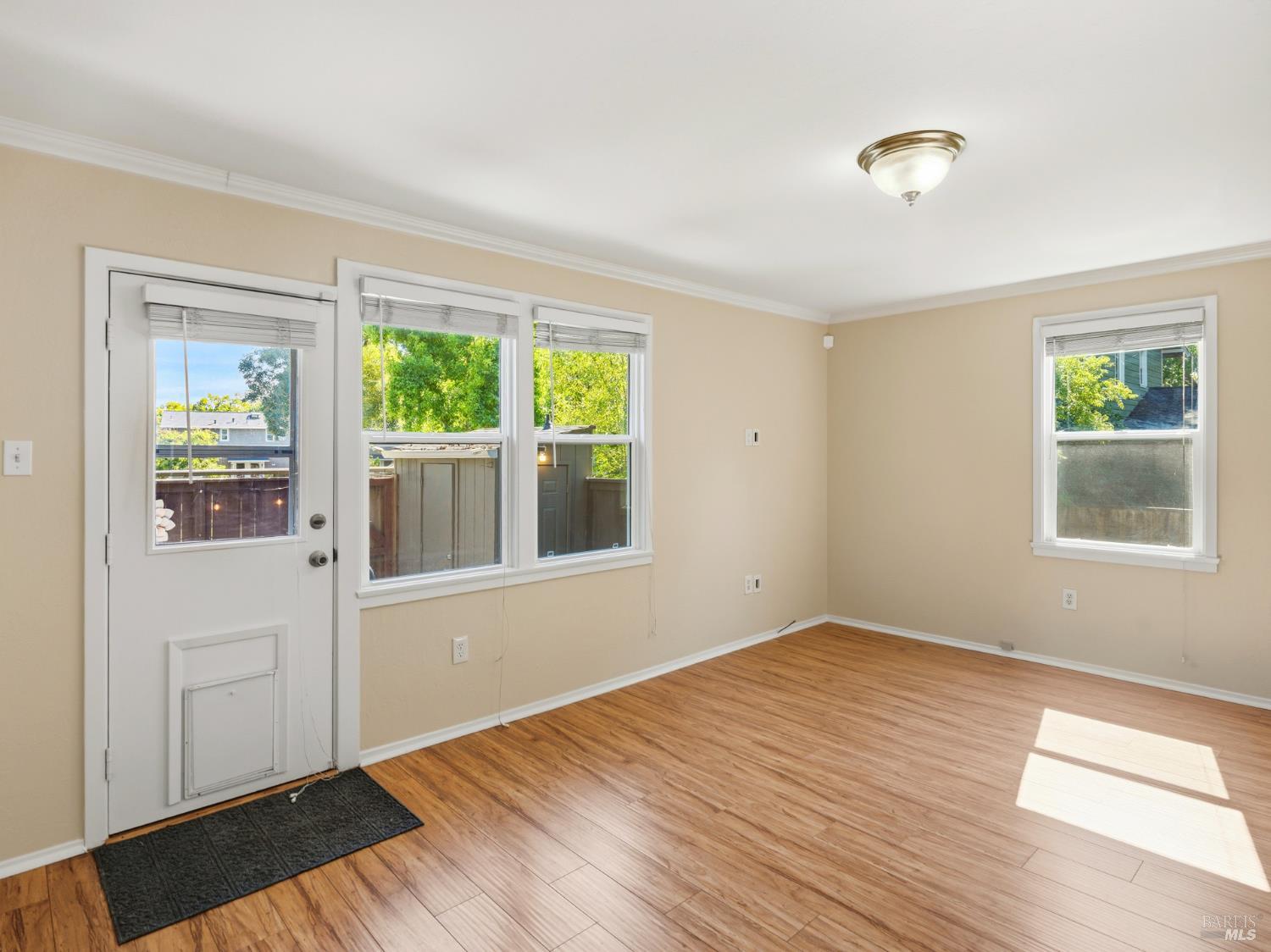 20 Livingston Court