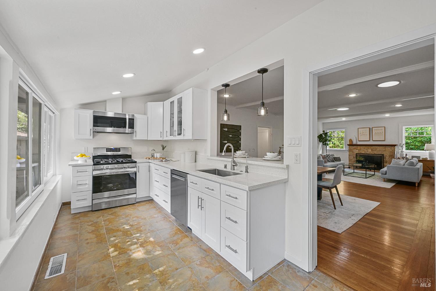 5 Hillside Avenue