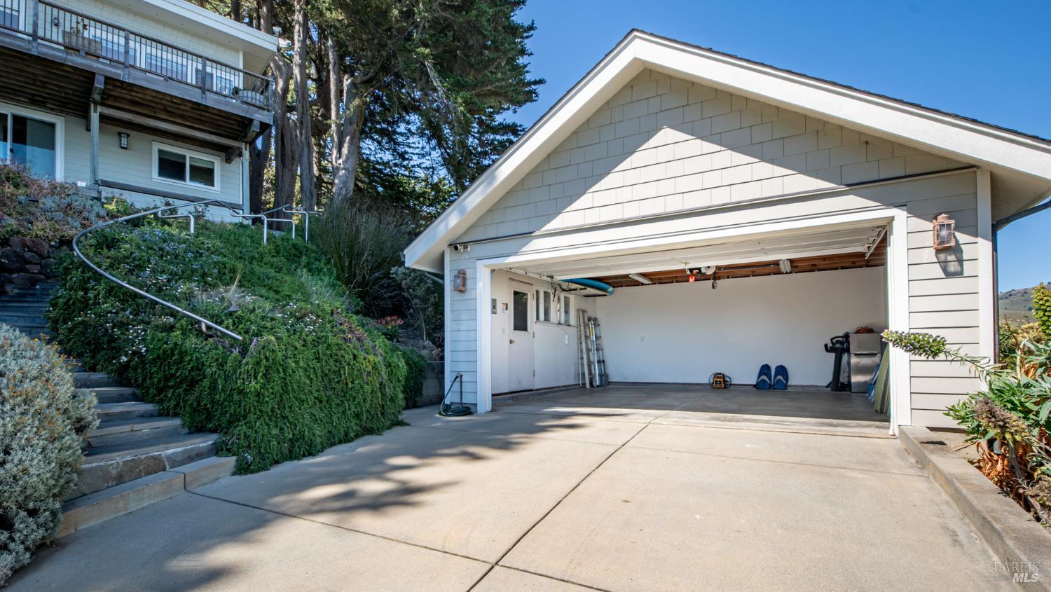 120 Sunset Way