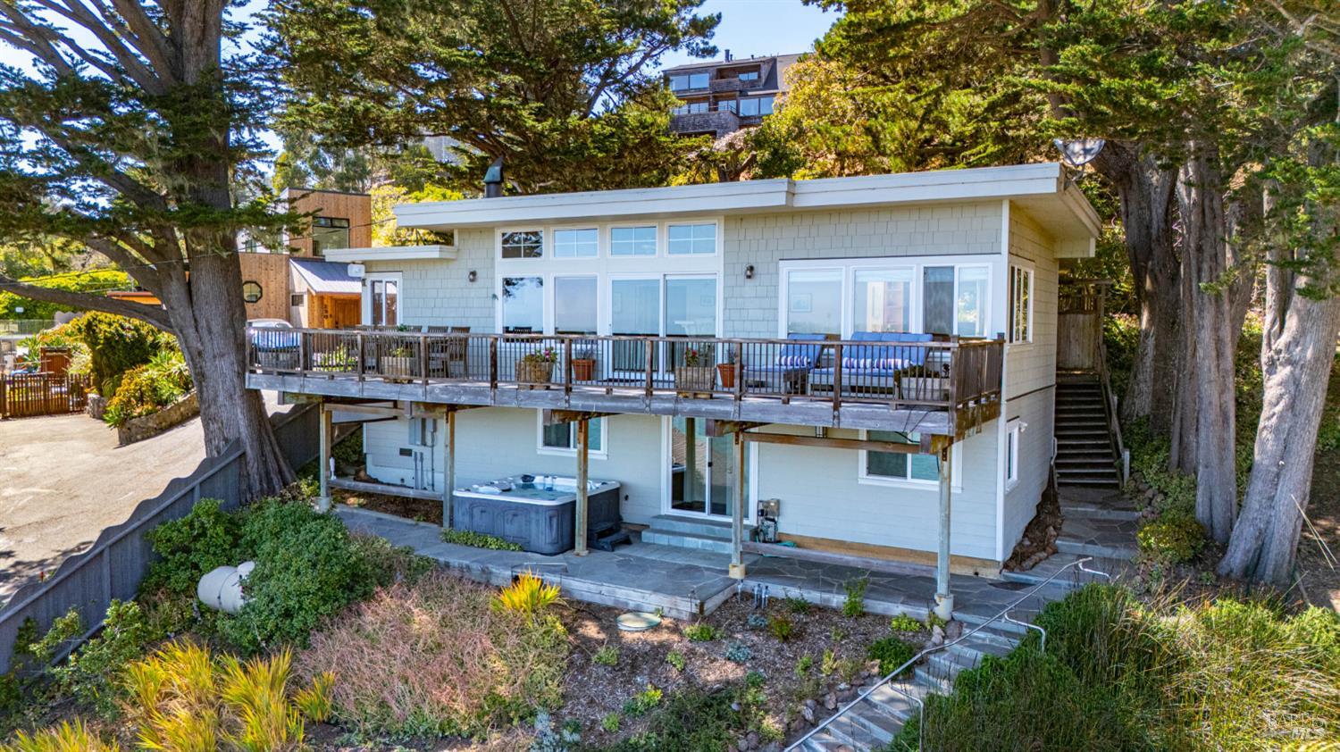 120 Sunset Way