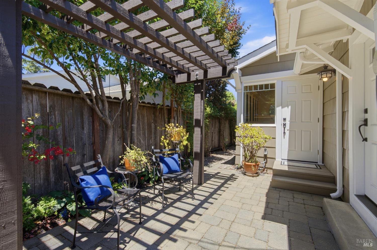 5 Caletta Avenue