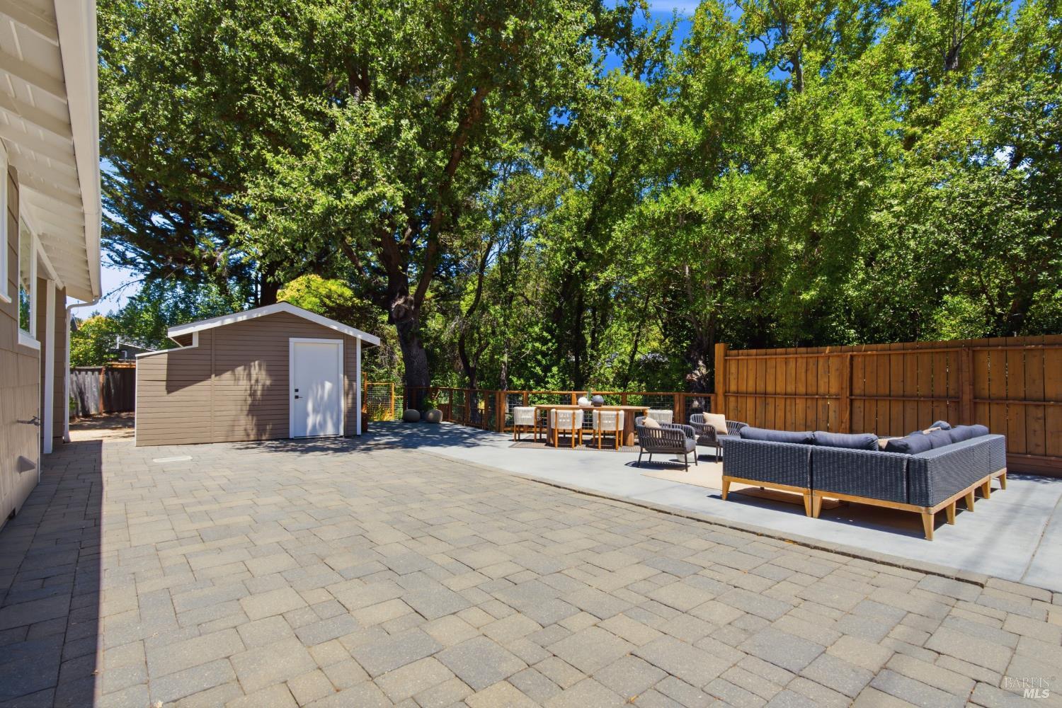 5 Caletta Avenue