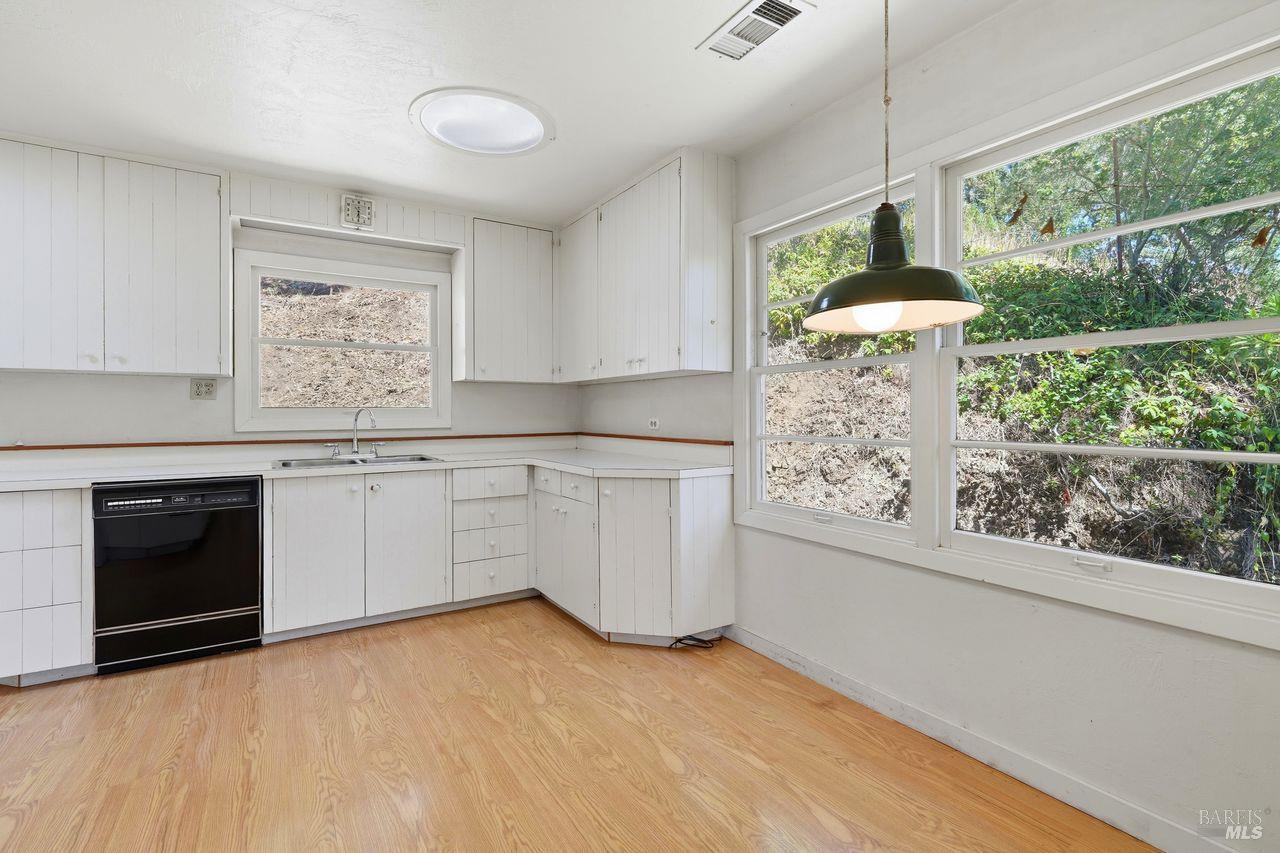 34 Hillside Drive