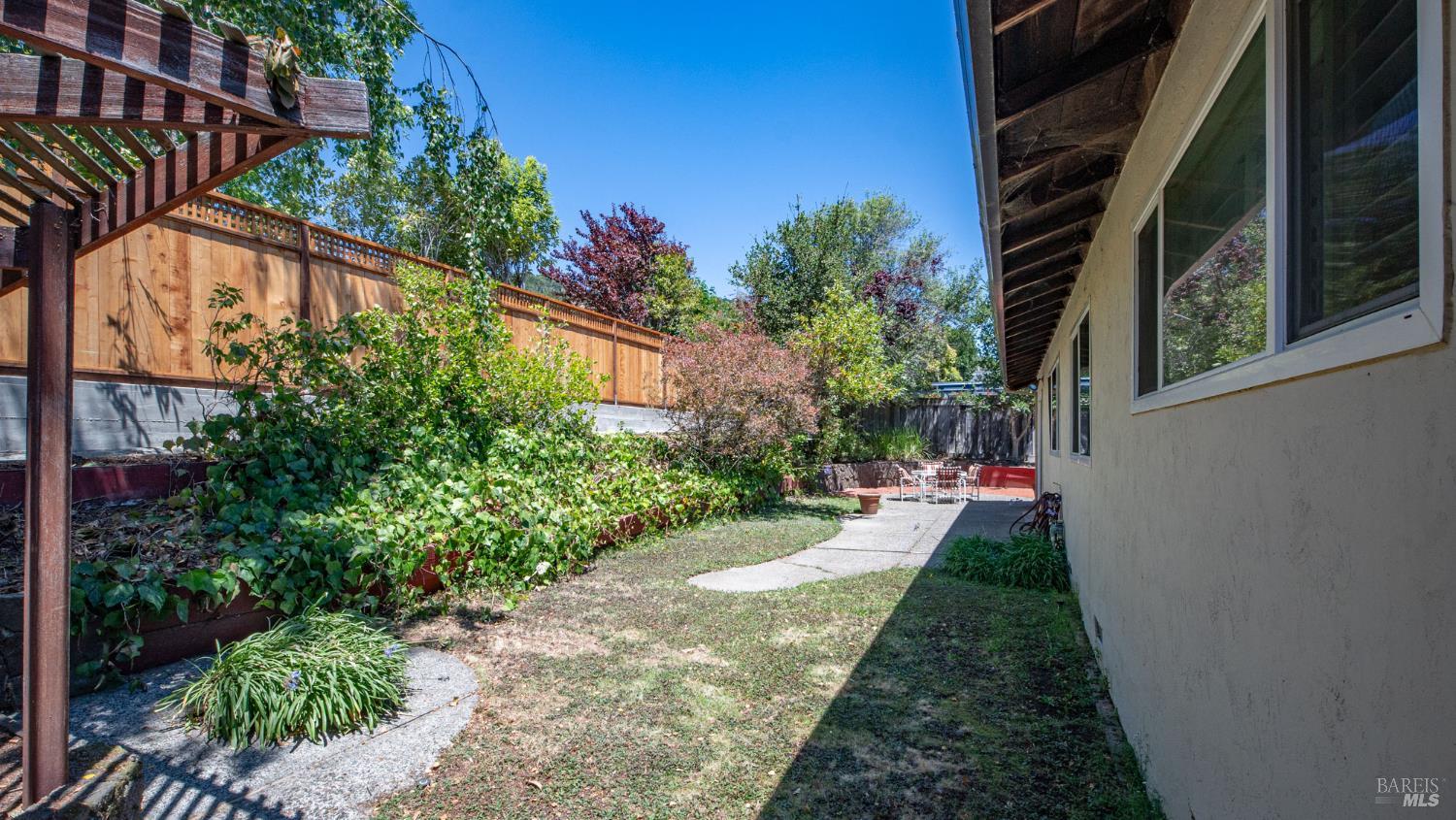 31 Briarwood Drive