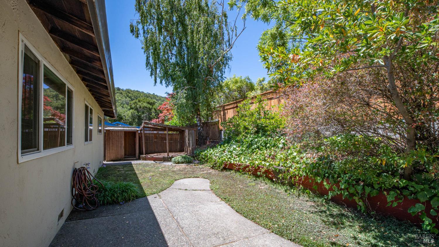 31 Briarwood Drive