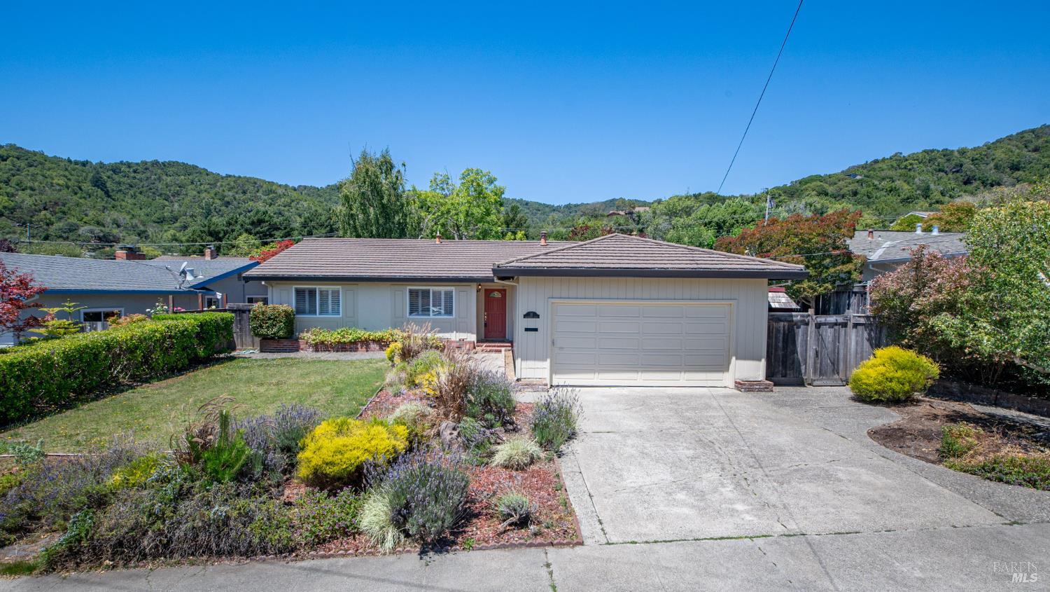 31 Briarwood Drive