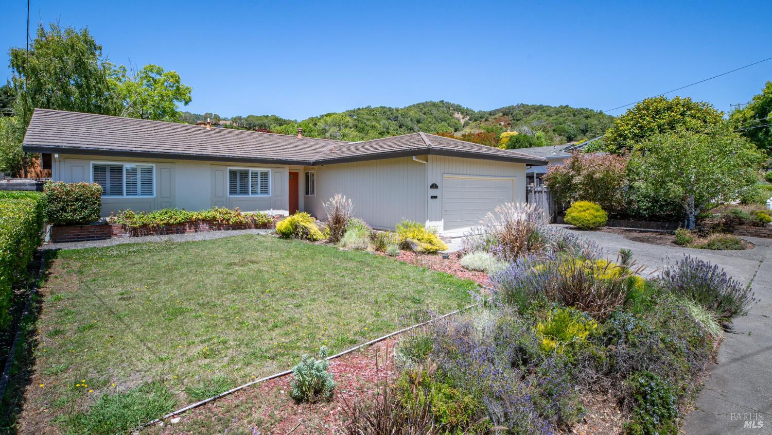 31 Briarwood Drive
