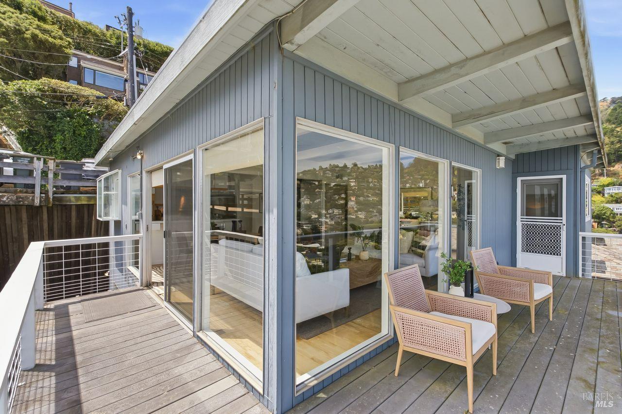 42 Edwards Avenue