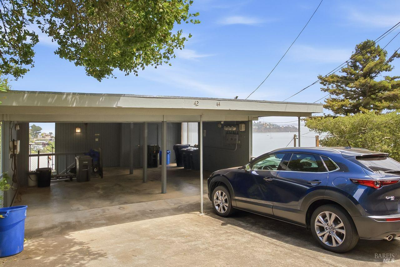 42 Edwards Avenue