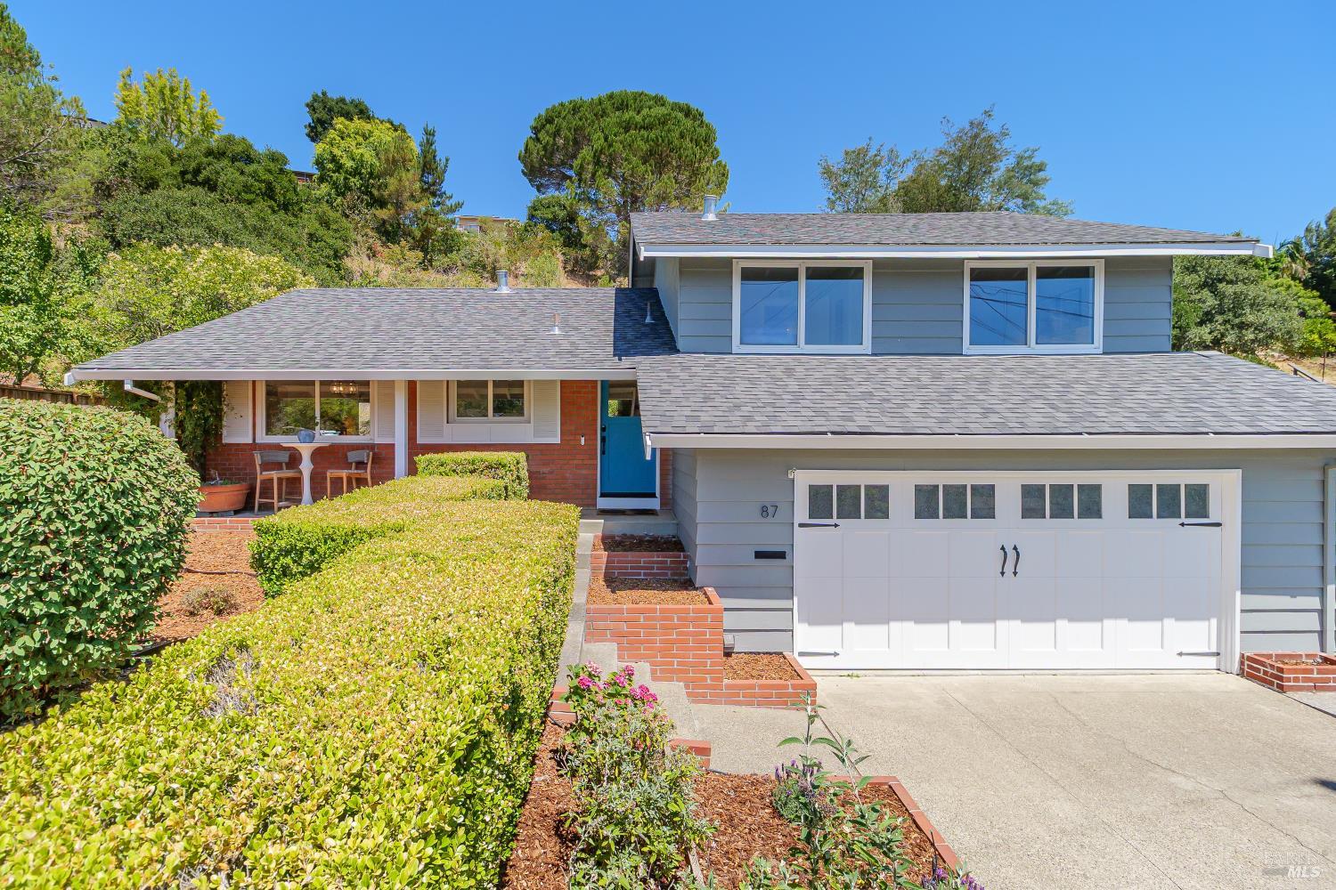87 Twelveoak Hill Drive