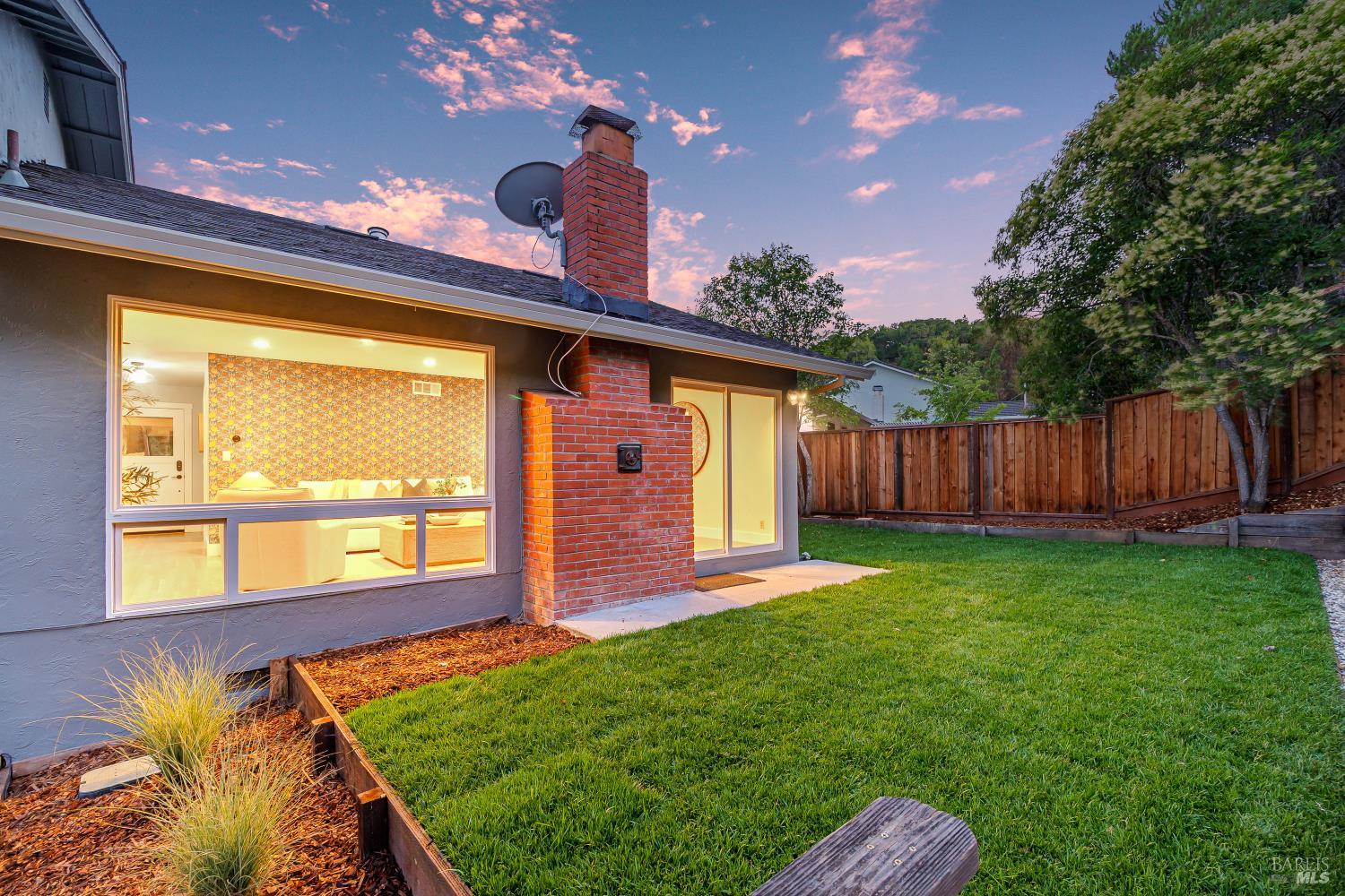 87 Twelveoak Hill Drive