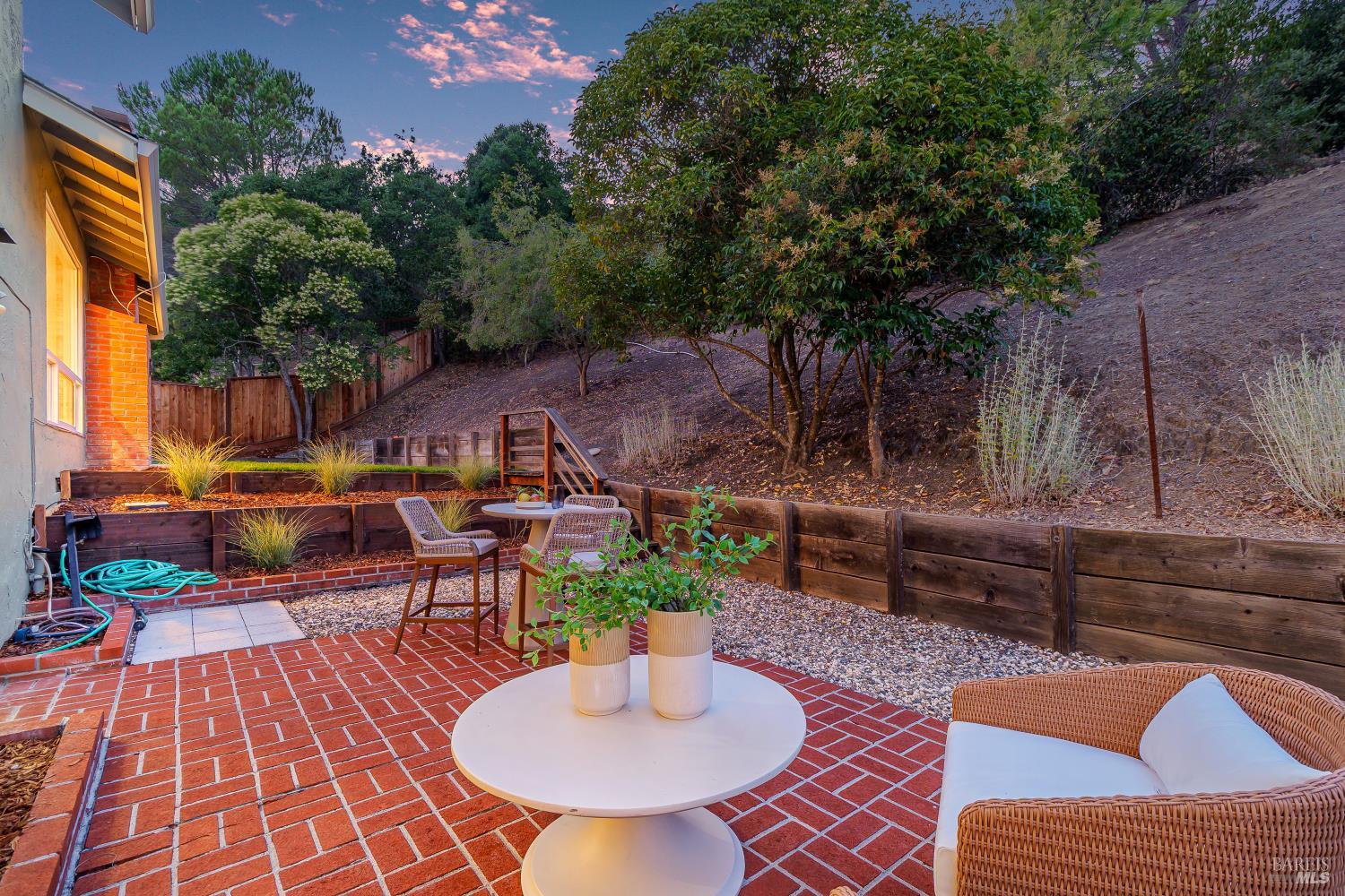 87 Twelveoak Hill Drive