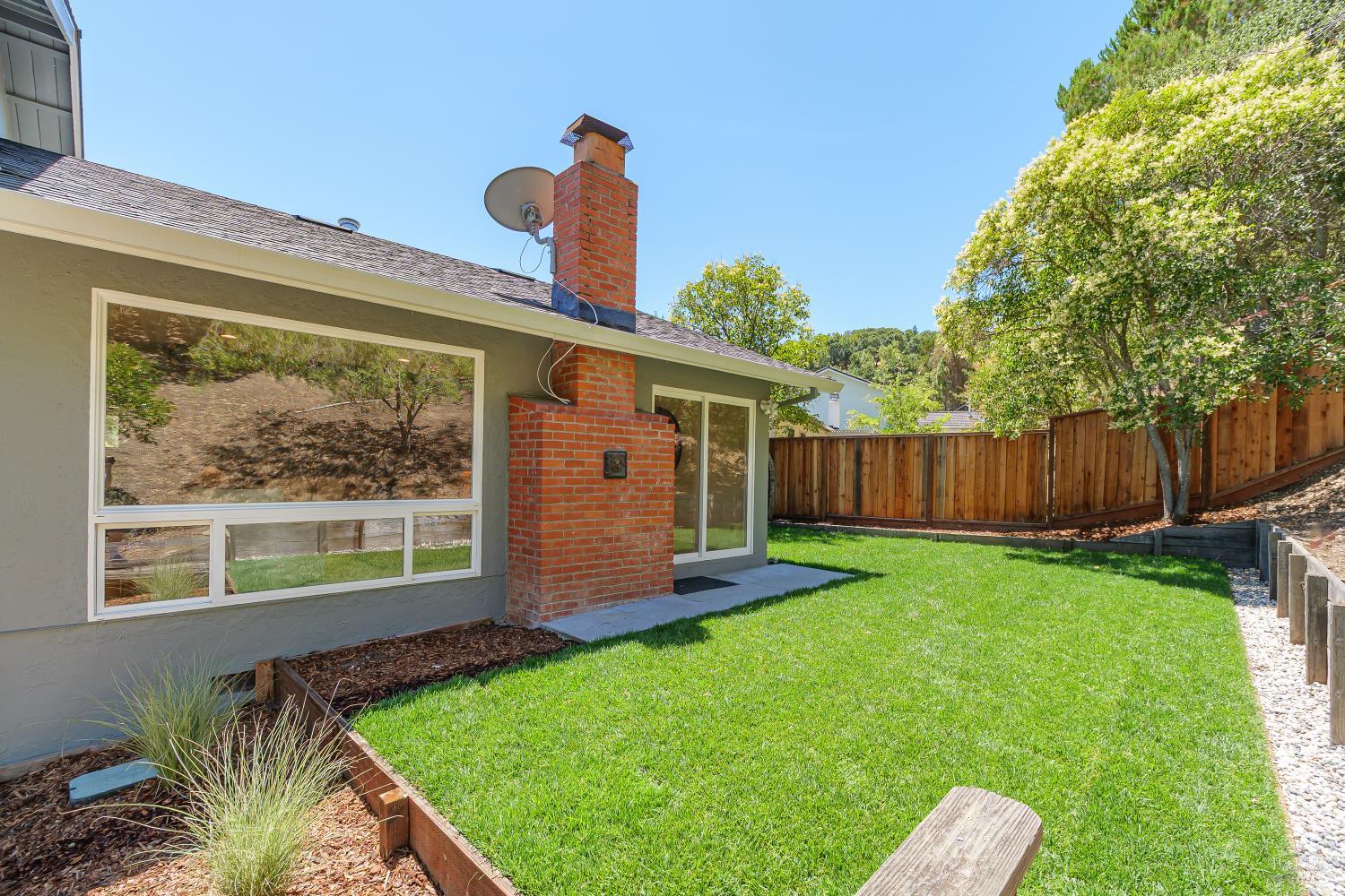 87 Twelveoak Hill Drive