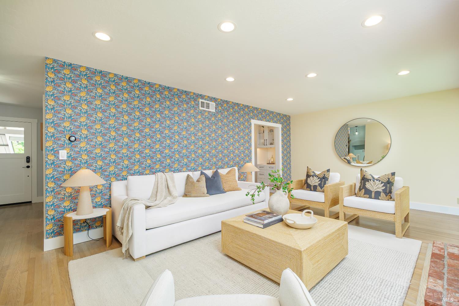 87 Twelveoak Hill Drive