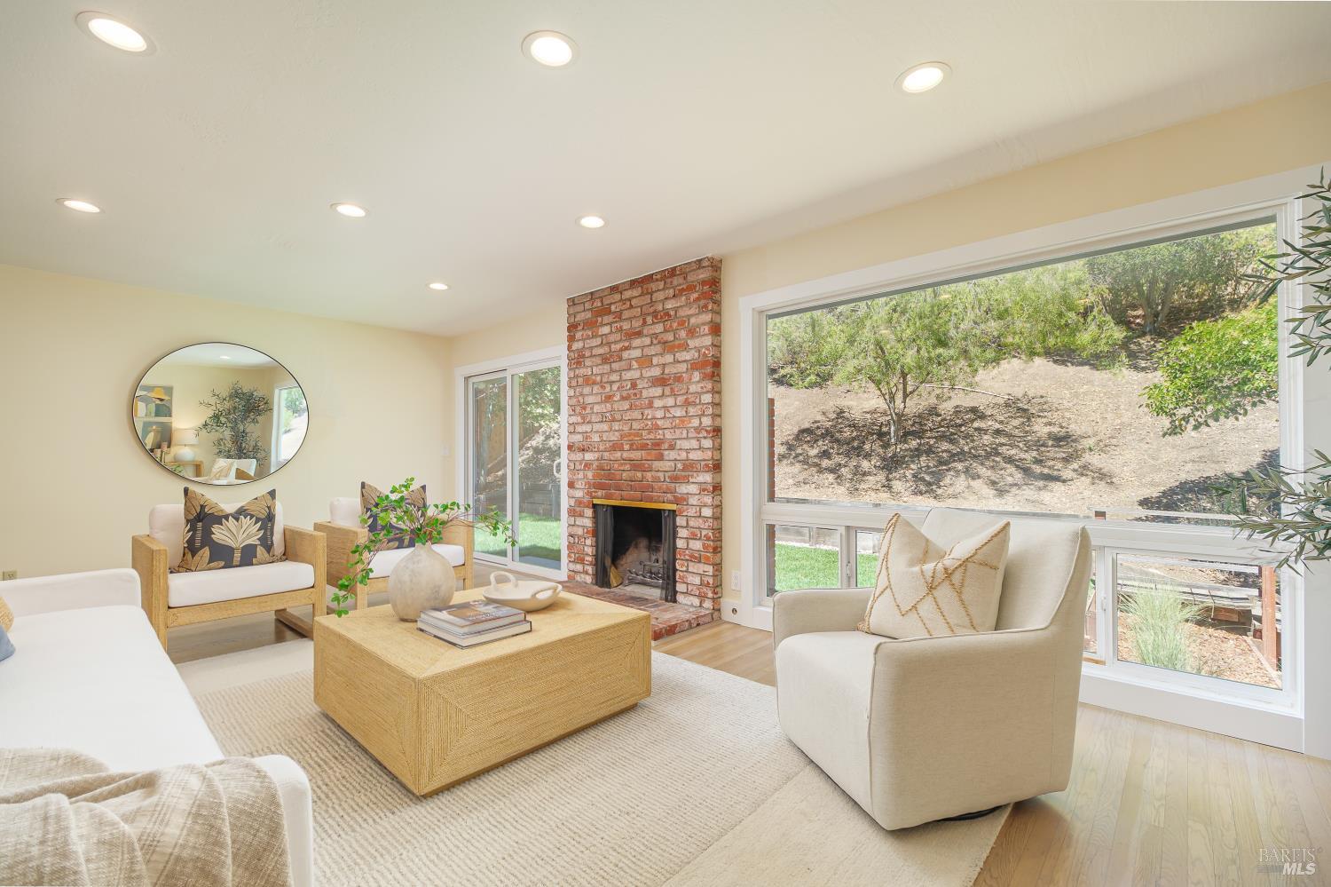 87 Twelveoak Hill Drive