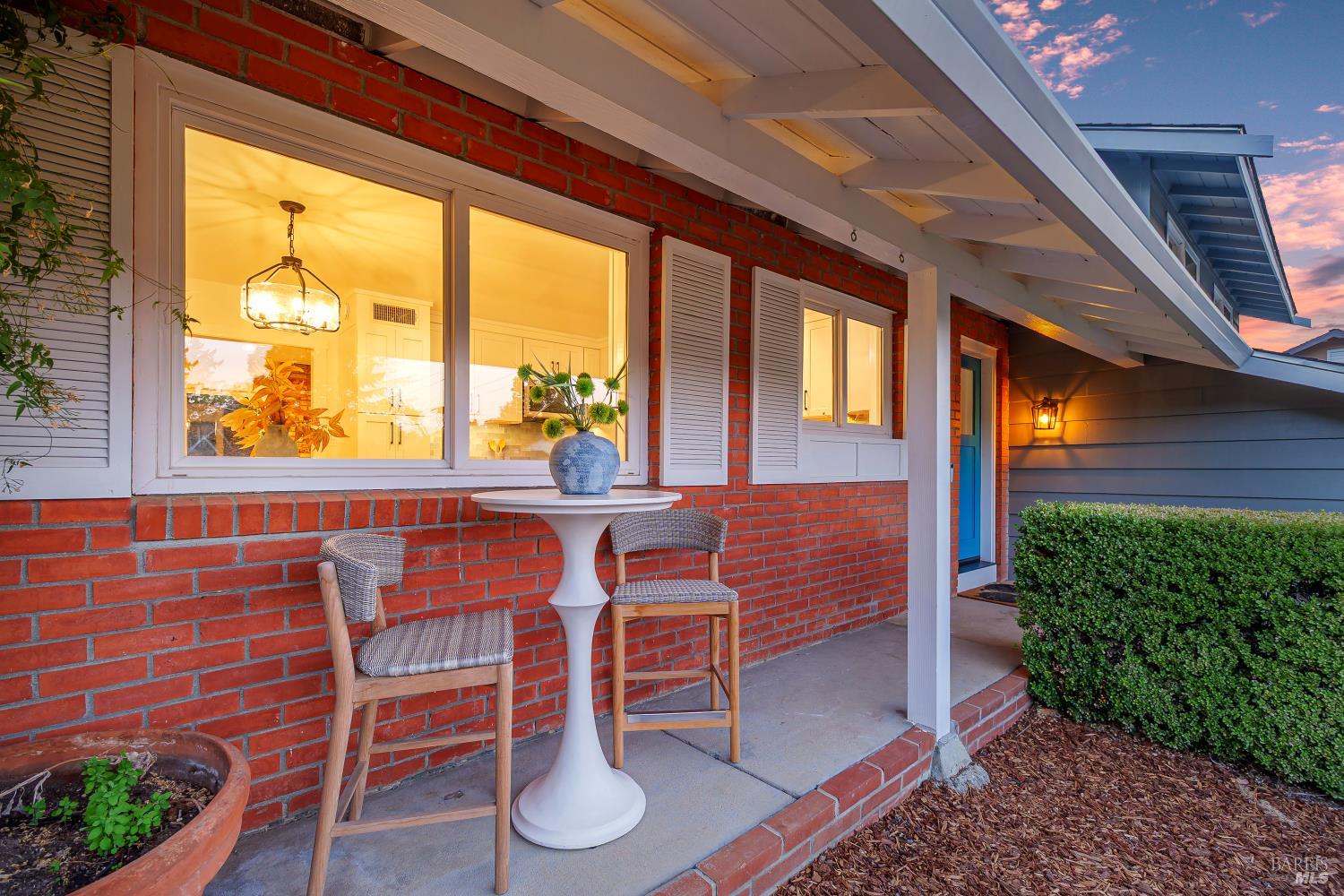 87 Twelveoak Hill Drive