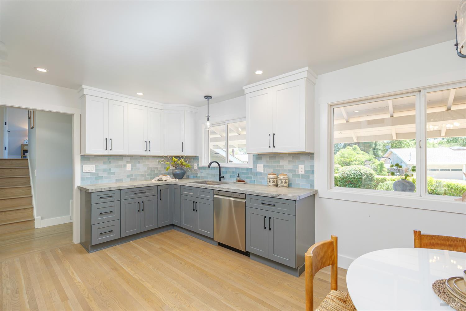 87 Twelveoak Hill Drive