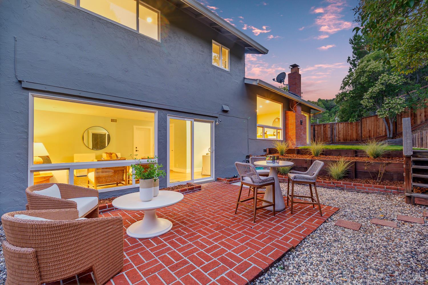87 Twelveoak Hill Drive