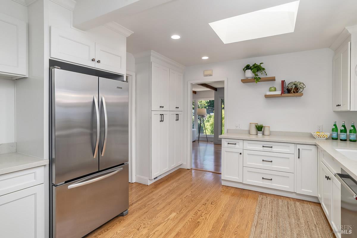 11 Sun View Avenue