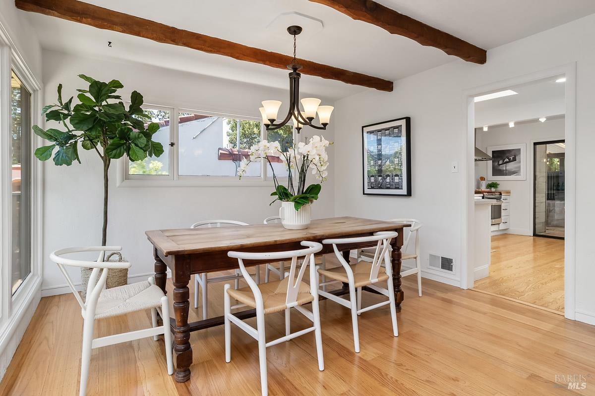11 Sun View Avenue